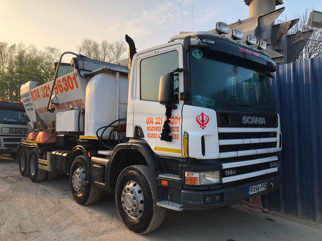 8-Wheel volumetric ready-mixed concrete Delivery Fleet Kingston